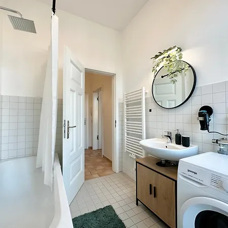 Apartment Gemütliches Für 2 Personen Nähe Hbf - Smart Tv *